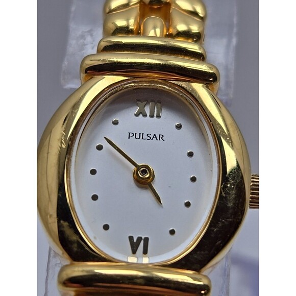 Pulsar by Seiko Gold Tone Oval Womens Quartz Watch New Battery Dress Slim Japan - Picture 4 of 10